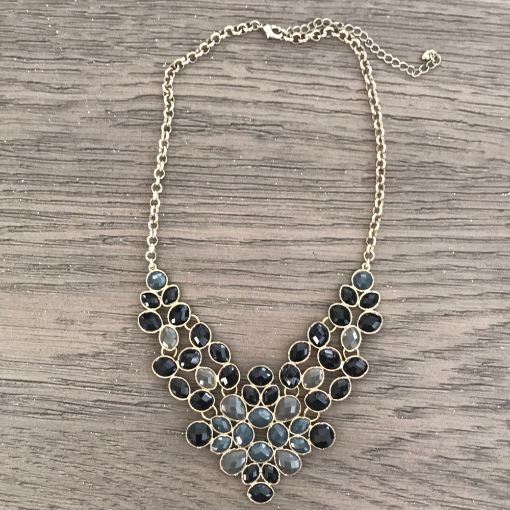 Jewled necklace